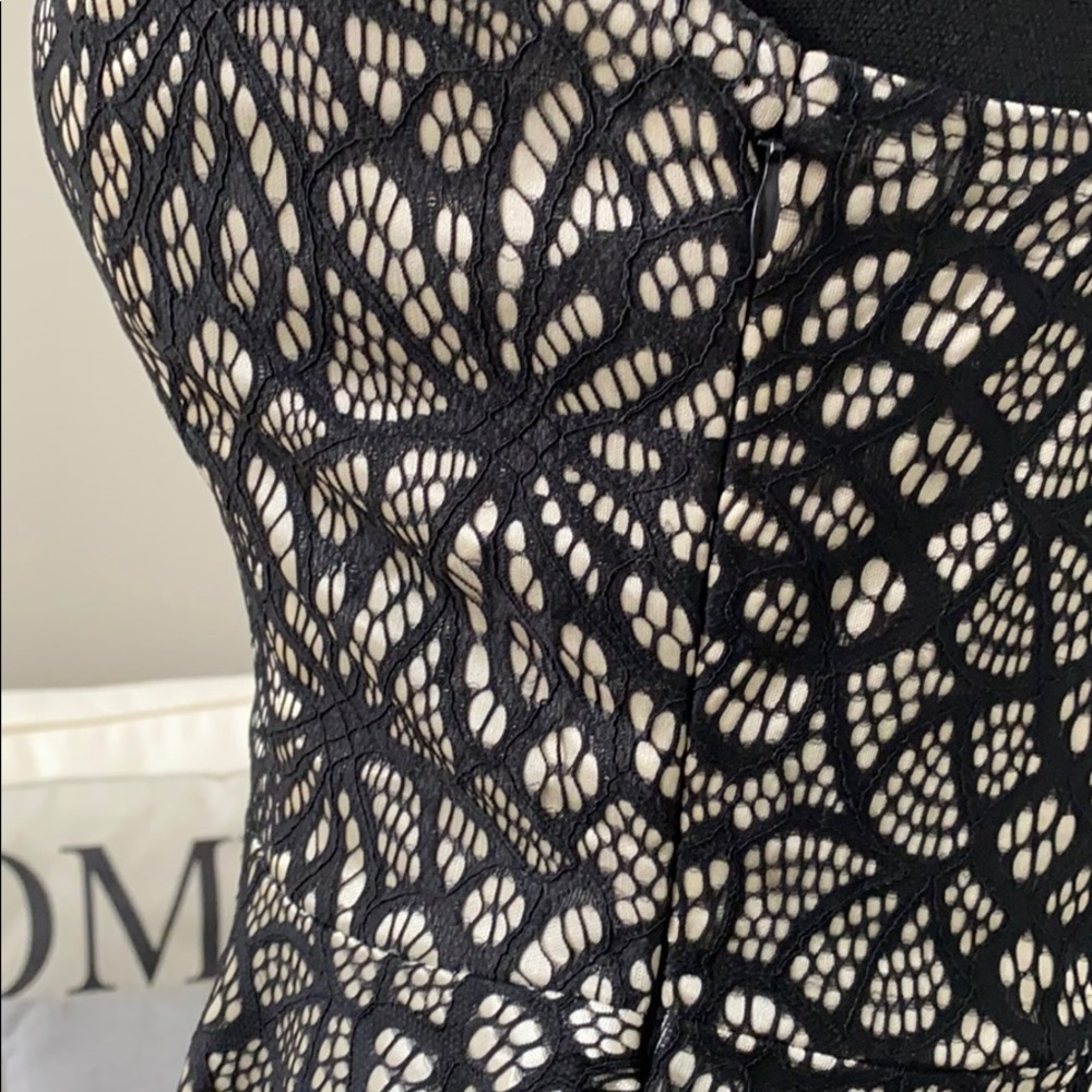 Black and Beige Dress - Plunge Front - Trac - Picture 8 of 16